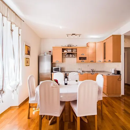 Happiness Apartamento Split